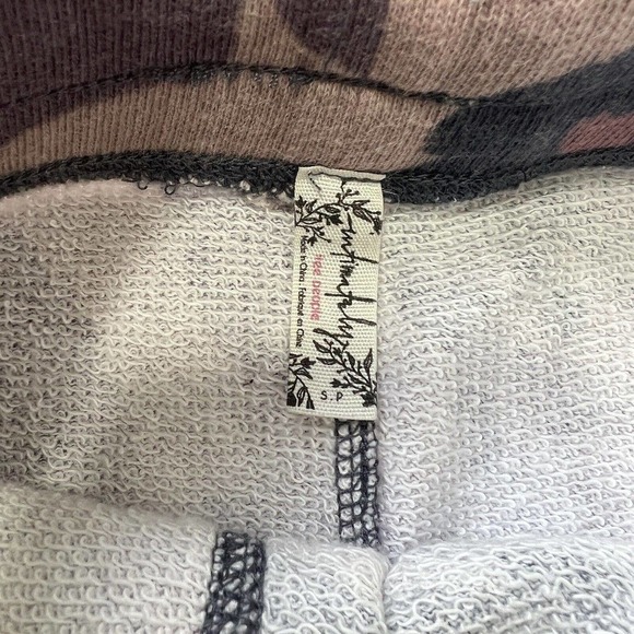 Intimately Free People Purple Camo Soft Terry Joggers Sweatpants Size S - Picture 7 of 11